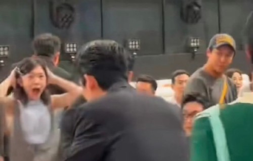 杨恩又后台找哥哥急到抱头，于适却浑然不知