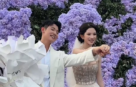 梅尼耶婚礼将于9月5日在哪举行？