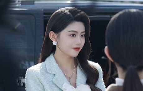 女演员回应一天只吃俩馒头：被恶意剪辑，本意是省钱