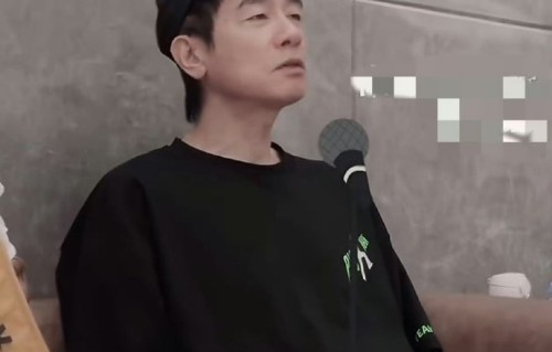 陈小春不敢退休是怕身体垮掉还是经济压力大？