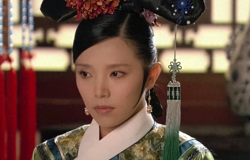 痛失49岁导演丈夫！甄嬛丽嫔李佳璇守寡12年，风华不减未再婚