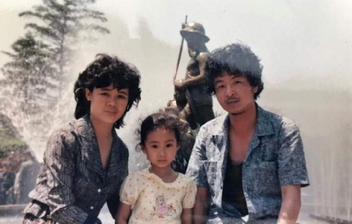 张小斐如何从春晚小品转型为百亿影后？