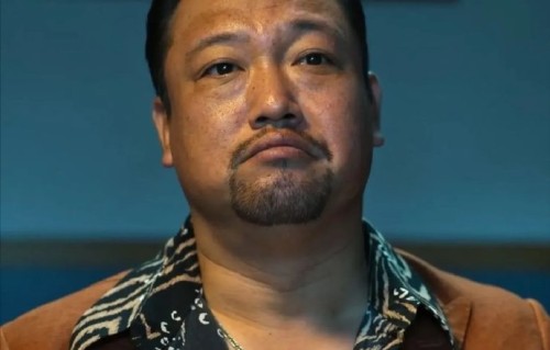 贾冰私聚被偷拍，全网为何力挺他？