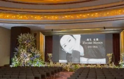 林青霞公开施南生最后状况，自曝与徐克24小时轮流守候，亲友都在