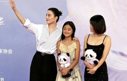 曾慕梅在电影《好东西》中饰演什么角色？