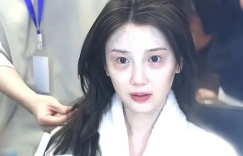 毛晓彤女鬼造型太有感觉