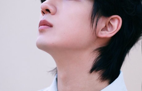 李宏毅此前被限制高消费的原因及现状如何？
