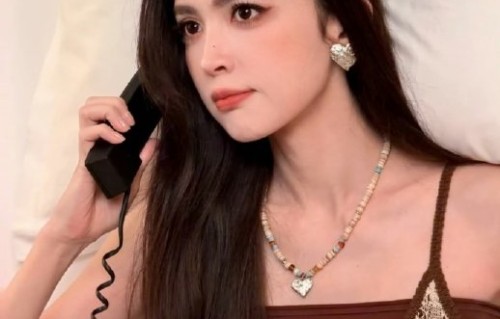 娜扎因名字错误遇到过哪些麻烦？