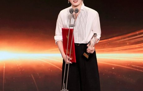 宋佳凭借哪两部作品入围百花奖最佳女主角？