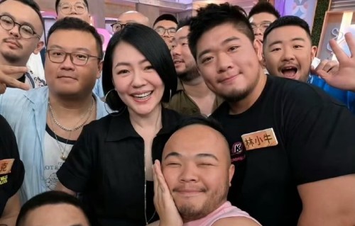 小S的幽默风格具体有哪些特点？