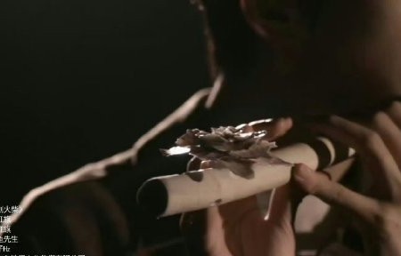 易烊千玺亲手制作的瓷笛花费了多长时间？