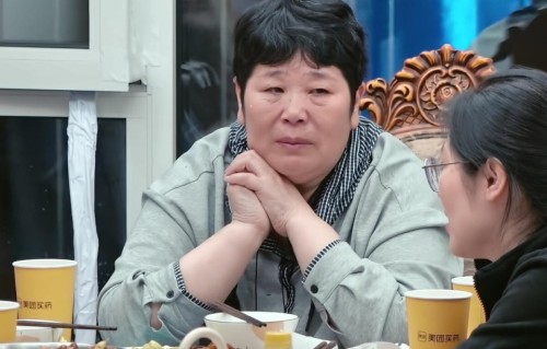 《姐姐当家2》第4期，房主任和女儿的对话，每一句都像在互相捅刀子