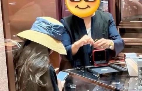 刘亦菲过去还给团队送过哪些贵重礼物