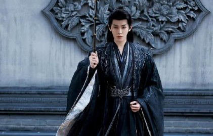 《百妖谱》开机现场粉丝应援有哪些亮点？|邓为|古镇|打卡|花墙|紫色