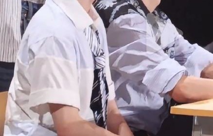 丁程鑫手流血事件中舞台碎片为何会出现在表演区？