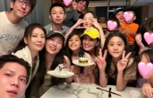 修杰楷的妻子贾静雯对他的支持体现在哪些方面？