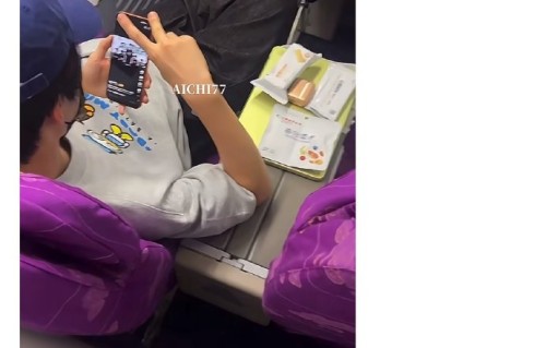 林子烨为何在飞机上观看TF四代突围视频？