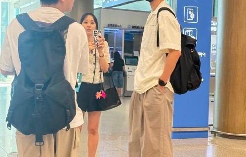 胡一天这次韩国游和新剧《天才女友》有关吗？|仁川机场|田曦薇|行程|青梅竹马|地铁