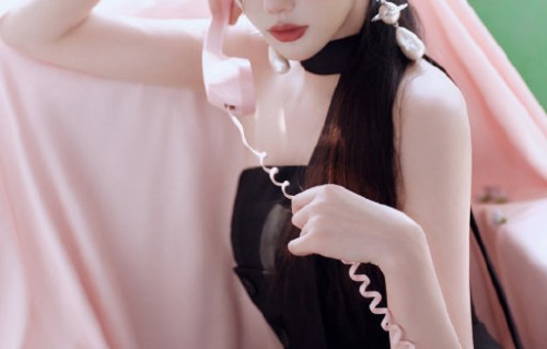 孔雪儿为何担心浓妆会让自己丢失原本特色？