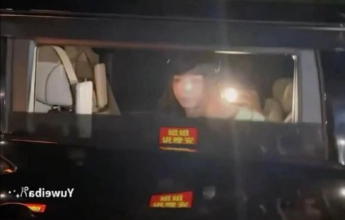 网传片场激光笔照射虞书欣事件是否属实？