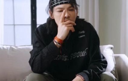 向佐郭碧婷一家四口同框路透资讯