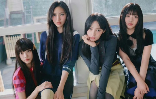 NewJeans四人回归的新歌预计何时正式发布？