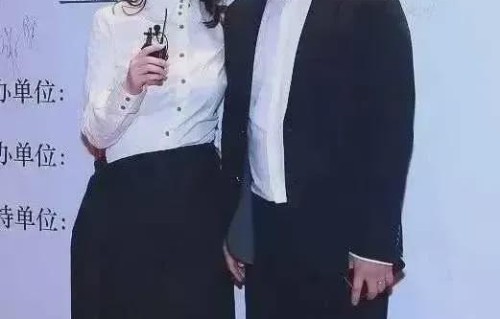 娱乐圈少有的气质女神李小冉，一直被称为“素颜女神”。|像雾像雨又像风|赵宝刚|古装剧|安琪|兰花