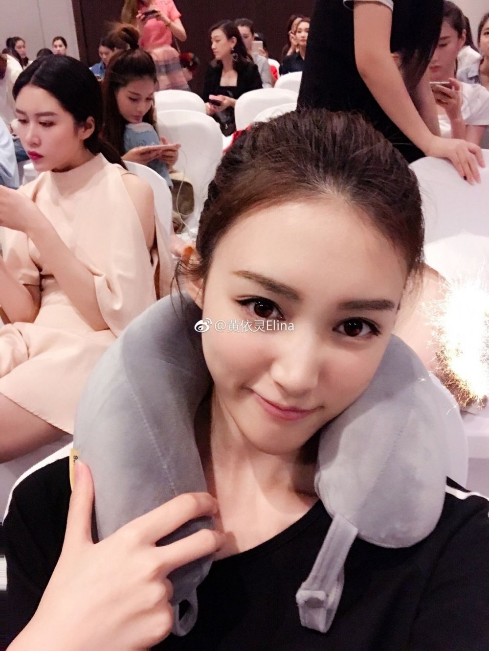 知名男演员私人饭局被偷拍，让人不寒而栗！网友的反应一边倒