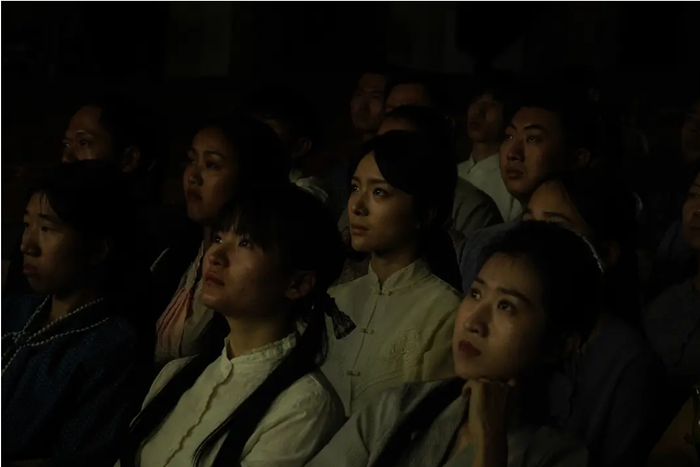 导演披露的未公映情节:谢南枝在暹罗电影院观看潮剧电影《玉娇龙》