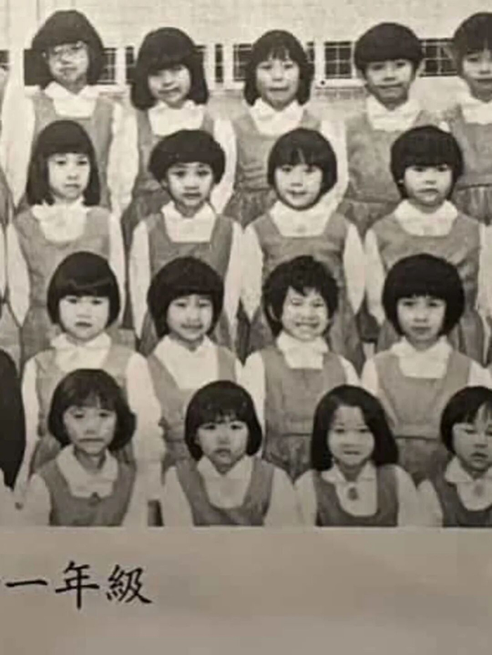 佘诗曼晒出幼稚园及小学旧照片。(IG图片)